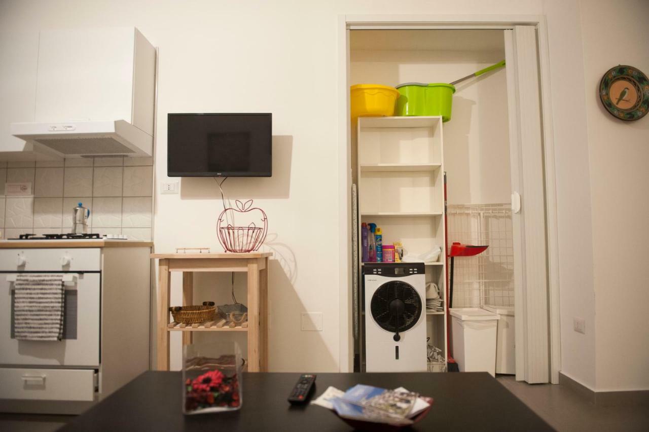 Casa Vacanza "Al Vicolo Delle Colonne" Salernes Extérieur photo