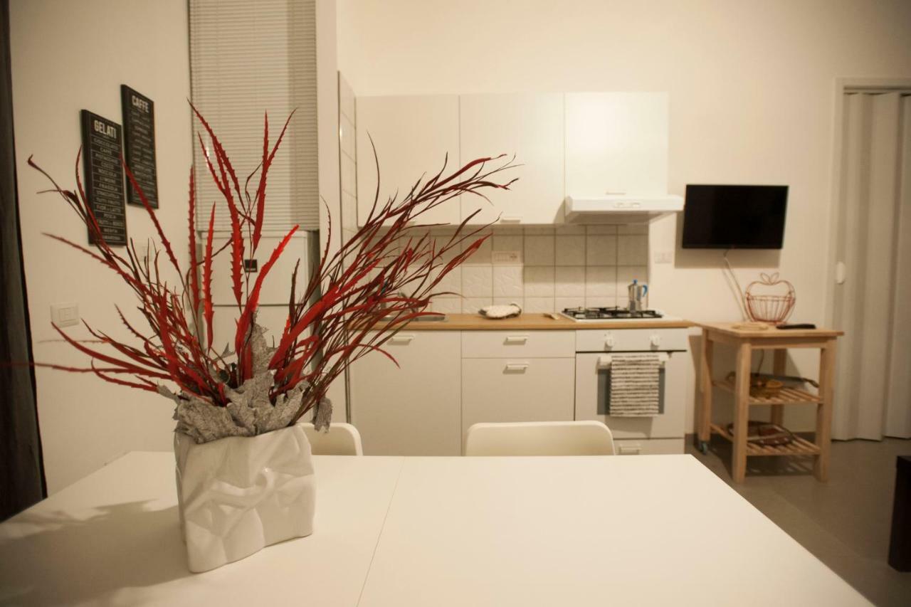 Casa Vacanza "Al Vicolo Delle Colonne" Salernes Extérieur photo
