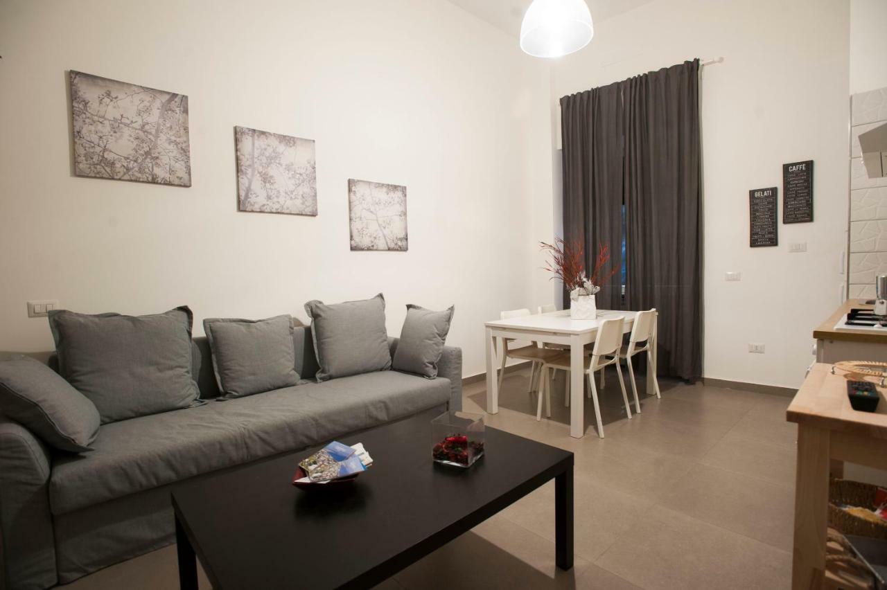 Casa Vacanza "Al Vicolo Delle Colonne" Salernes Extérieur photo