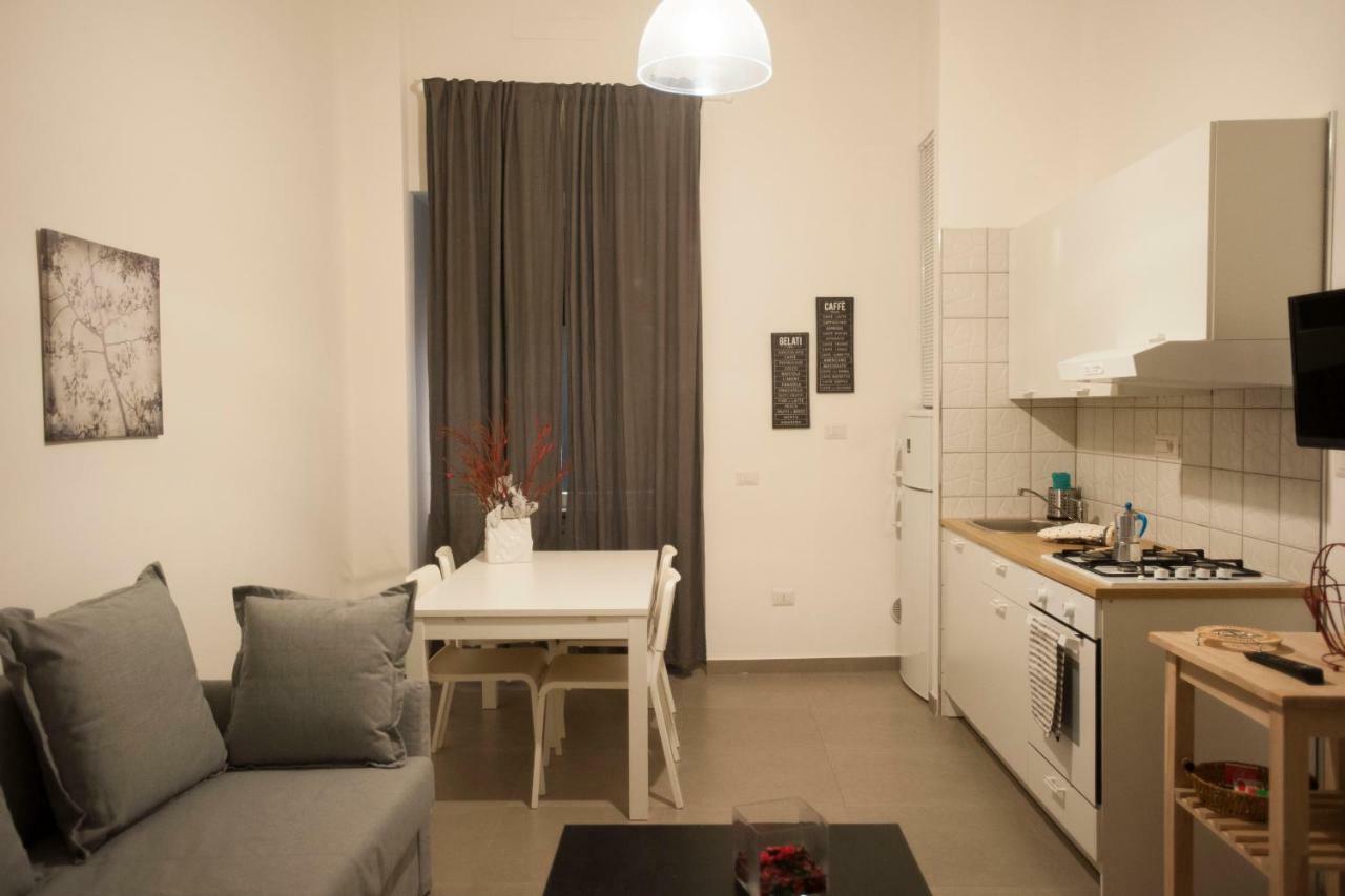 Casa Vacanza "Al Vicolo Delle Colonne" Salernes Extérieur photo